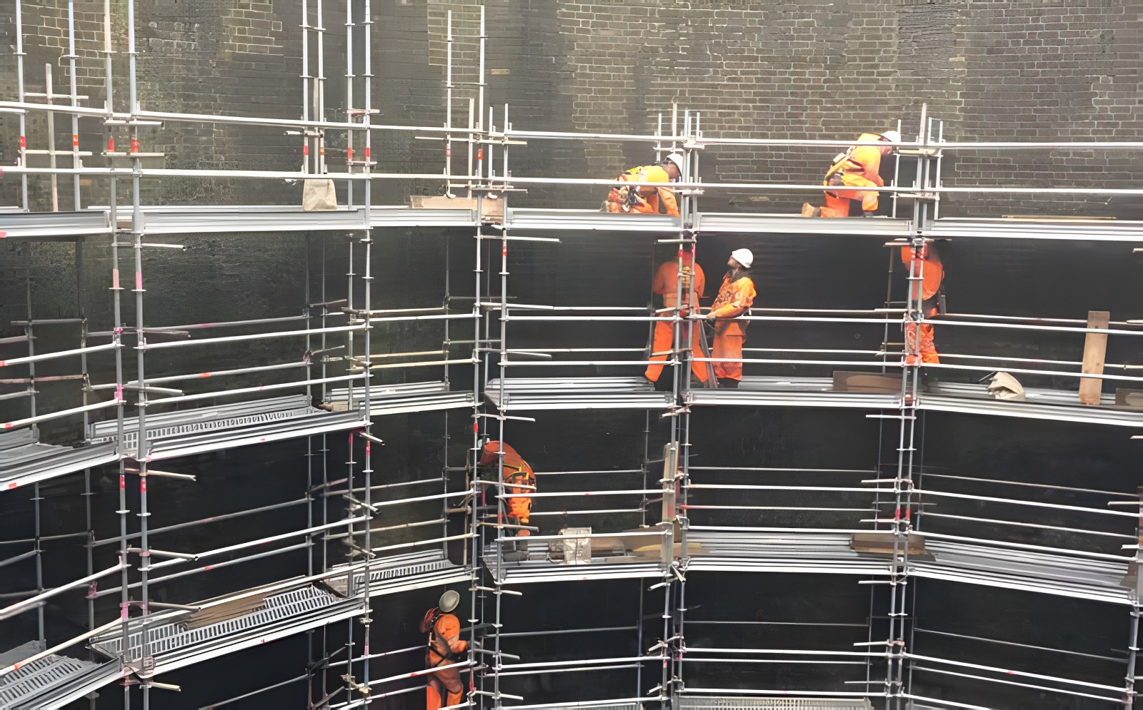 Ringlock scaffolding on site